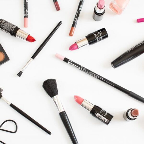 10 Best Makeup Brands in India in 2025